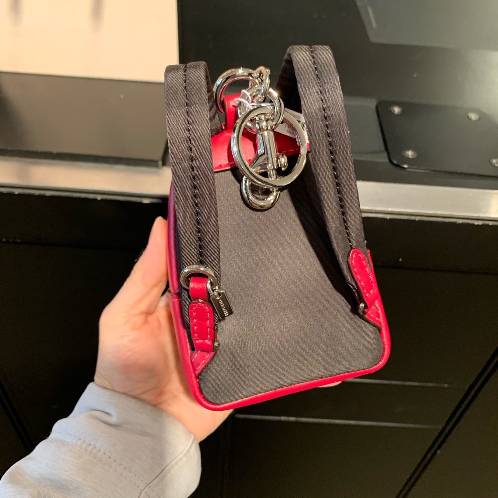 NWT Coach Signature Leather Mini Backpack Key Fob - Picture 3 of 3